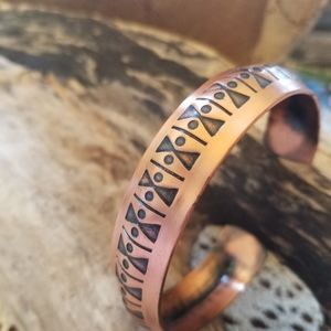 Vintage Coppercraft Guild Aztec Pattern Cuff